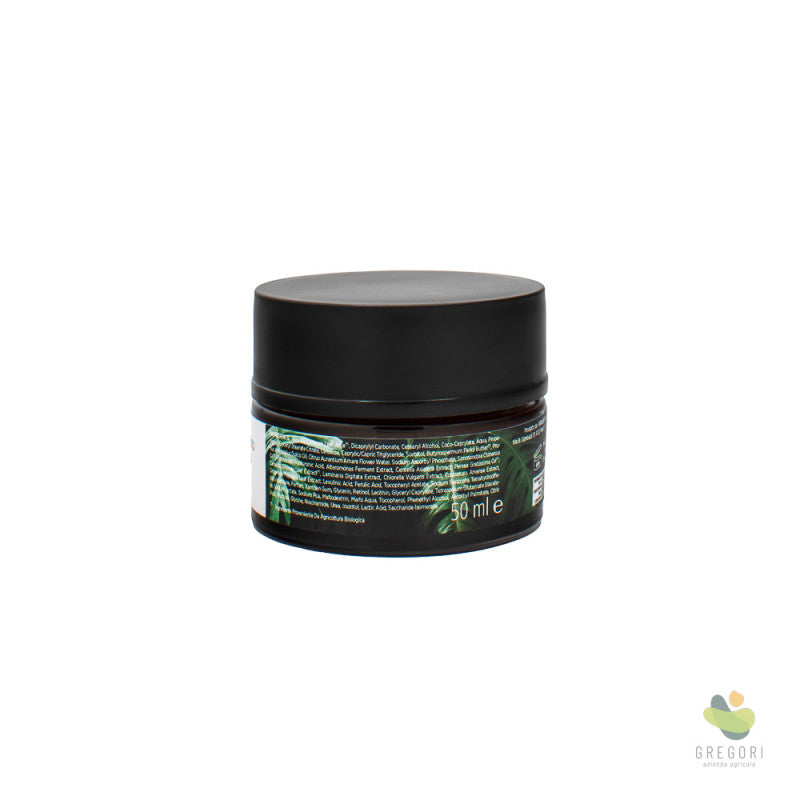 Crema viso al retinolo effetto lift